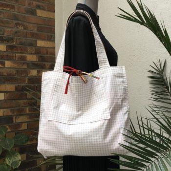 Sac cabas porté épaule, Agathe, fait main en France. Verso, doublure et poche intérieure.