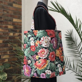 Sac de courses en toile porté épaule avec anses en tissu