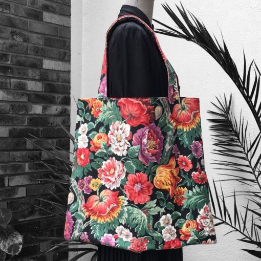 Totebag en tissu d'ameublement vintage revalorisé