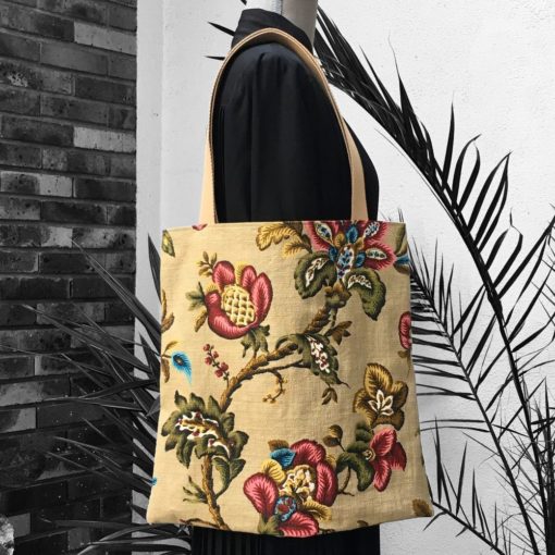 Sac cabas baroque en tissu, feuillages grimpants stylisés, totebag doublé et réversible.