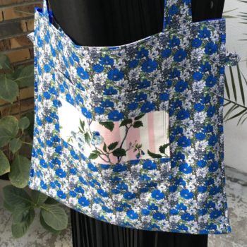 Sac en tissu de style bohème chic, Bazoches par Romanex de Boussac, dessin de Pascaline Villon, 1960s. Verso, doublure et poche intérieure.