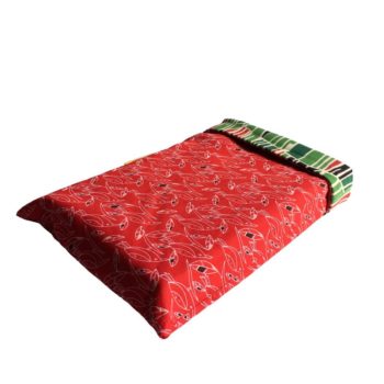 Protection pour livre, doublée réversible, housse en tissu vintage typique des années 1950s début 1960s, doublure 100% coton dessin d'oiseaux stylisés d'un trait blanc sur fond rouge avec détails soulignés en noir.