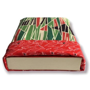 Protection pour livre, doublée réversible, housse en tissu vintage typique des années 1950s début 1960s.