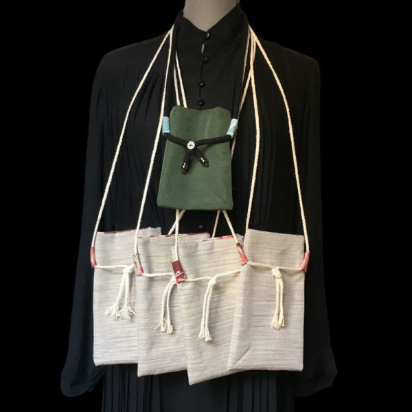 Housses bandoulière réalisées dans des obis, ceintures de kimono traditionnelles