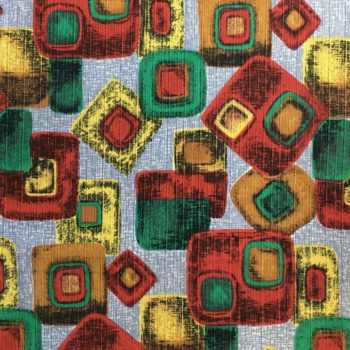 Toile d’ameublement vintage en coton texturé épais (barkcloth), imprimé géométrique graphique abstrait, époque moderne atomique milieu du XXe siècle, en vert jaune orange et rouge sur fond gris.