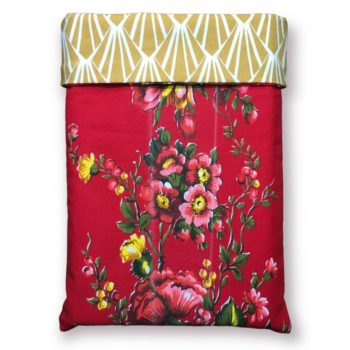 Etui à livres, imprimé floral, guirlandes de fleurs roses jaunes rouges sur fond rouge, doublure style art déco, motif géométrique, dessin éventails en jaune moutarde sur fond blanc, recto 4