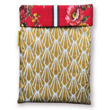 Etui à livres, imprimé floral, guirlandes de fleurs roses jaunes rouges sur fond rouge, doublure style art déco, motif géométrique, dessin éventails en jaune moutarde sur fond blanc, verso
