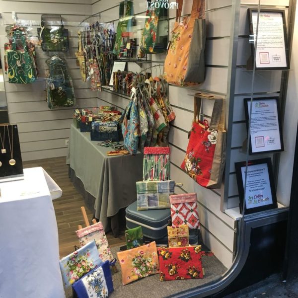 Boutique éphémère de créateurs rue Lepic Paris 18e