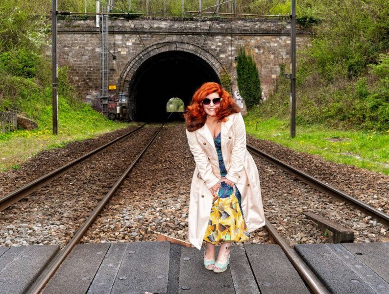 De la création, du vintage, du fait main. Les sacs des Cabas de la Grande vus au quotidien, portés et photographiés par leurs acheteurs.