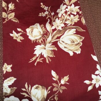 Tissu vintage Romanex de Boussac et doublure à motifs géométriques japonisants en jaune or sur fond bordeaux.