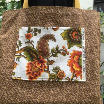Sac vintage en toile, imprimé baroque de style orientaliste, Madras par Beldecor. Fourre-tout réversible en tissu revalorisé, création originale. Exemplaire 3, verso, doublure et poche intérieure, détail.