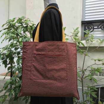 Sac en toile de style tapisserie, imprimé vintage baroque, Amboise par Romanex de Boussac. Fourre-tout réversible en tissu revalorisé, création originale. Exemplaire 1, verso, doublure et poche intérieure.