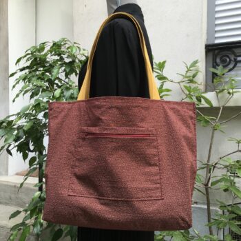 Cabas en toile de style tapisserie, imprimé vintage baroque, Amboise par Romanex de Boussac. Fourre-tout réversible en tissu revalorisé, création originale. Verso, doublure et poche.