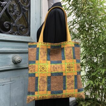 Totebag graphique ocre jaune, cabas en tissu vintage. Fourre-tout réversible en toile d'ameublement revalorisée, création originale, fait main. Recto face A.