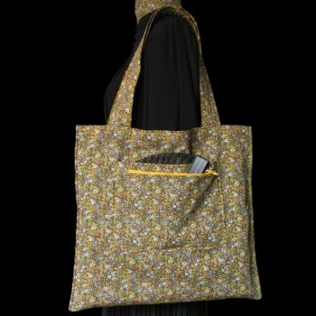 Sac original en toile de style tapisserie, imprimé vintage baroque, Istamboul par Beldecor. Fourre-tout réversible en tissu revalorisé, fait main création. Verso, doublure et poche.