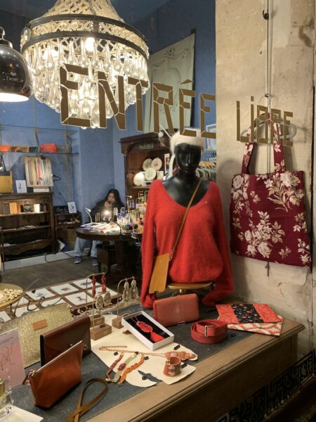 Boutique éphémère Les Créateurs de Babylone au 38 rue de Babylone à Paris 7e