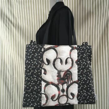Sac en tissu vintage baroque, cabas girouette avec dessin de coq. Fourre-tout réversible en toile d'ameublement revalorisée, création originale, fait main. Recto face A.