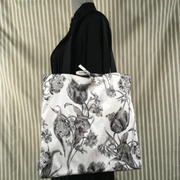 Sac vintage en coton chintz à motif floral. Fourre-tout réversible en tissu de collection, accessoire d'inspiration rétro seventies, fait main en France. Recto face B.