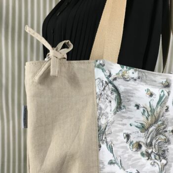 Grand sac de plage beige, cabas en toile vintage. Exemplaire 3, recto face B, liens d'attache.