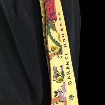 Sac rétro et estival d'inspiration provençale, fait main en France. Sac fourre-tout réversible en tissu vintage revalorisé. Exemplaire 1. Détail des anses.