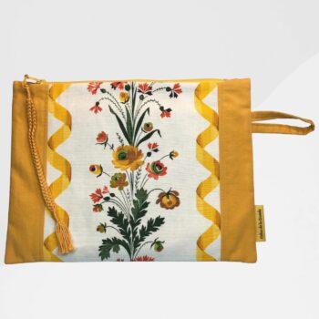 Trousse zippée, pochette fleurie pour femme, faite main à Paris, création originale pièce unique, tissu vintage revalorisé, accessoire d'inspiration rétro. Face A.