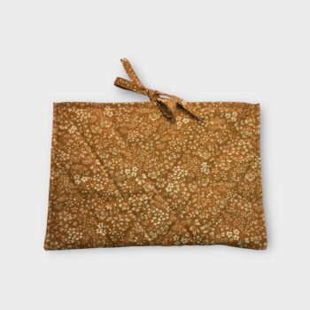 Pochette matelassée à livres de poche, housse pour tablettes, création originale pièce unique, tissu vintage années 1950s revalorisé. Verso, doublure et matelassage.