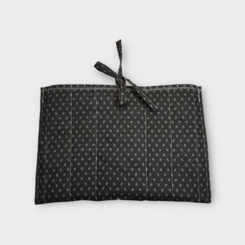 Housse matelassée en coton chintz, étui à livres et tablettes, création originale pièce unique, tissu vintage Romanex de Boussac. Taille S1, verso, doublure et matelassage.