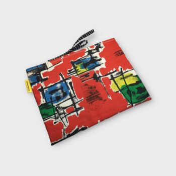 Housse matelassée fifties rouge, pour livres et tablettes, création originale pièce unique, tissu vintage typique des années 1950s revalorisé. Recto face B exemplaire 2.