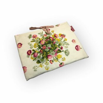 Housse matelassée fleurie Pâquerettes, étui pour livres et tablettes, fait main, création originale pièce unique, tissu vintage de 1966 Boussac. Recto face A.