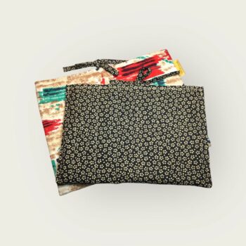 Pochette à tablettes matelassée beige, housse à livres, création originale pièce unique, tissu revalorisé Marignan années 1960s. Tailles S1 et S2.