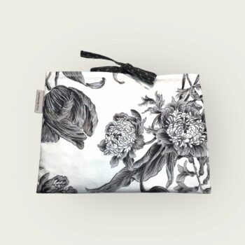 Housse matelassée en coton chintz, étui à livres et tablettes, création originale pièce unique, tissu vintage Romanex de Boussac. Taille S1, exemplaire 5, recto face B.