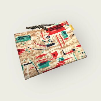 Pochette à livres matelassée beige, étui pour tablettes, fait main, création originale pièce unique, tissu vintage revalorisé Marignan années 1960s. Taille S2 recto face A.