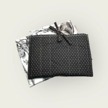 Housse matelassée en coton chintz, étui à livres et tablettes, création originale pièce unique, tissu vintage Romanex de Boussac.