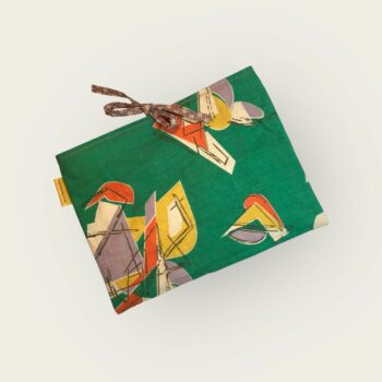 Housse à livres en tissu vintage 1950s, étui matelassé pour tablettes, pochette faite main, création originale pièce unique, toile ancienne revalorisée. Recto face B.