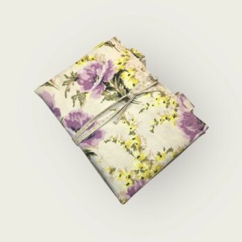 Etui pour ordinateur 13 pouces, fleuri et romantique, en tissu vintage, création originale pièce unique, housse doublée réversible. Recto face B.