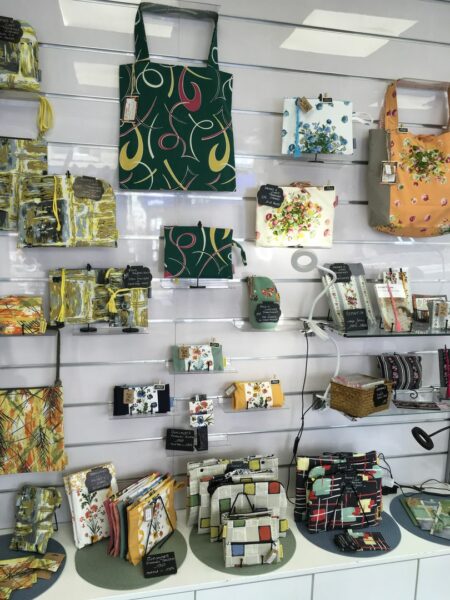 Pop-up store rue Lepic à Montmartre juillet 2025