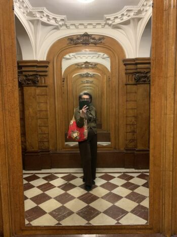 Le sac Agathe porté par la créatrice des Cabas de la Grande