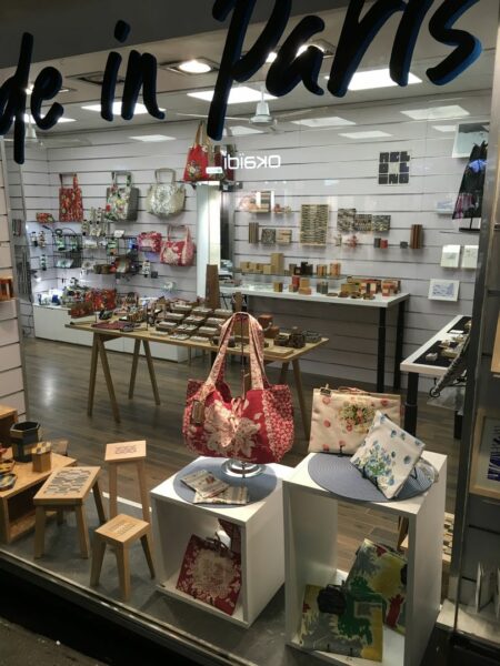 Pop-up store rue Lepic à Montmartre octobre 2025