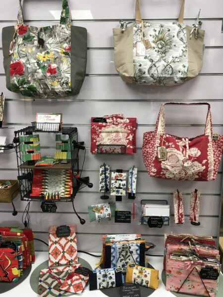 Pop-up store rue Lepic à Montmartre octobre 2025