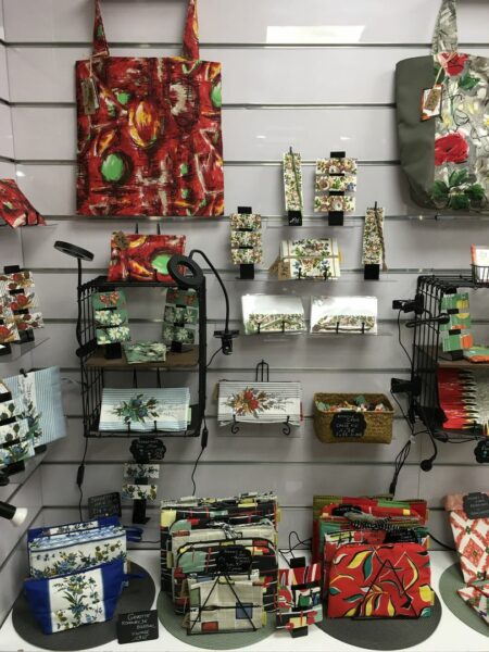 Pop-up store rue Lepic à Montmartre octobre 2025