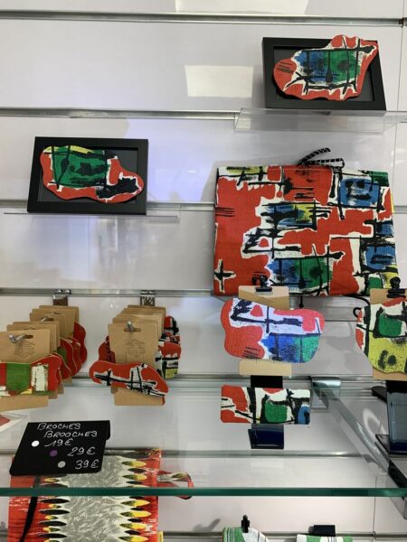 Pop-up store rue Lepic à Montmartre janvier 2026. Où acheter local des créations originales et du fait main à Paris.