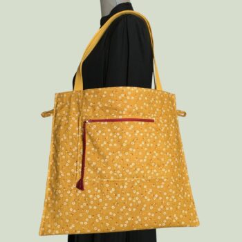 Tote bag vintage baroque, cabas Venezia Grand, fait main en France. Sac fourre-tout réversible en tissu ancien revalorisé, accessoire d'inspiration rétro. Verso, doublure et poche fermée.