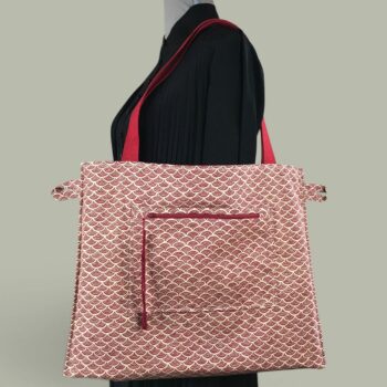 Sac en toile de lin vintage à imprimé fleuri. Exemplaire 2, verso et poches.