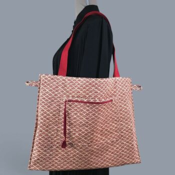 Sac en toile de lin vintage à imprimé fleuri. Exemplaire 1, verso et poche.