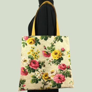Sac fleuri en laine et lin, fait main en France. Fourre-tout réversible en tissu vintage revalorisé, accessoire d'inspiration rétro. Exemplaire 2. Recto face A.