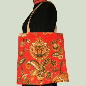 Sac vintage en toile rouge, imprimé baroque, Balkis par Laurent Stève 1967. Exemplaire 2, recto face A.