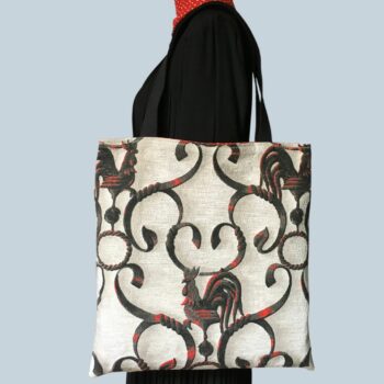 Totebag en tissu vintage baroque, cabas avec dessin de coq. Fourre-tout réversible en toile d'ameublement revalorisée, création originale, fait main. Recto face B. Exemplaire 1.