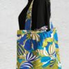Totebag flower power de style tropical, fait main en France. Sac fourre-tout réversible en tissu vintage revalorisé, accessoire d'inspiration rétro sixties.