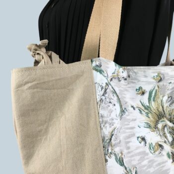 Grand sac de plage beige, cabas en toile vintage. Exemplaire 2, recto, détails.