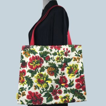 Sac en toile de lin vintage à imprimé fleuri. Exemplaire 2, recto face B.